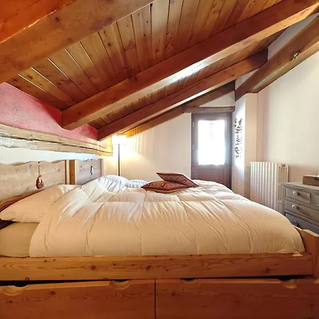 Hostdomus - Delle Nevi Traverses