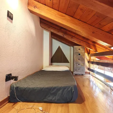 Hostdomus - Delle Nevi Apartmán *