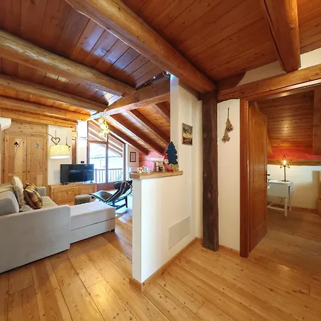 Hostdomus - Delle Nevi Apartmán *